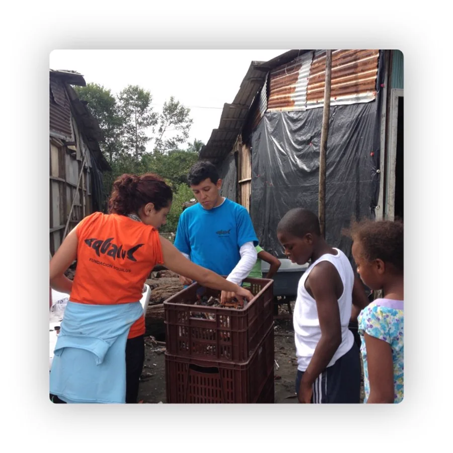 Medios de vida y oportunidades con comunidades de Fundación SQUALUS